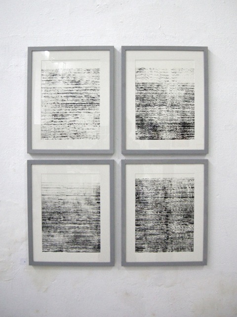 Ausstellungsansicht: Ohne Titel (Serie), 2015, Acryl auf Papier (Unikat), 30 x 40 cm