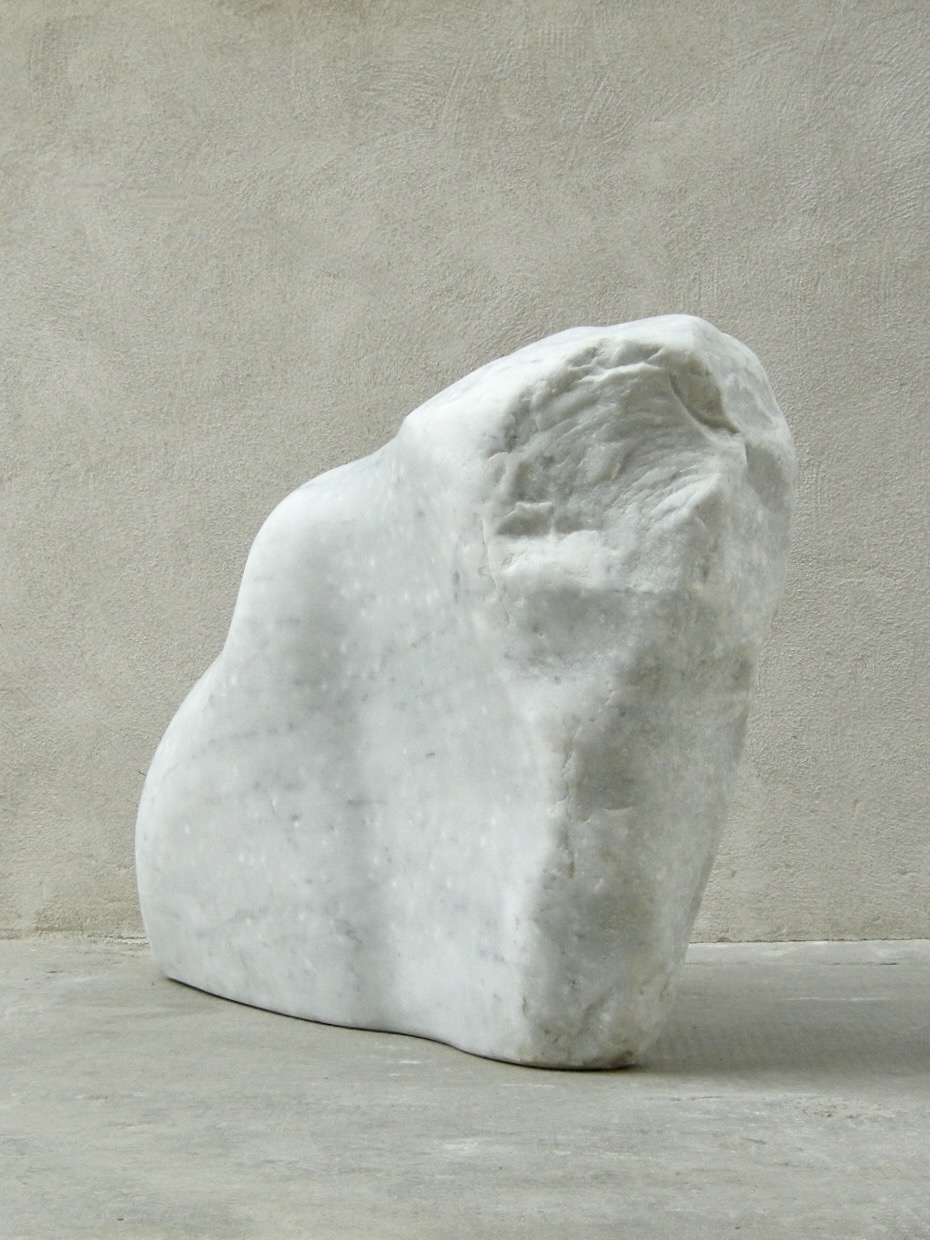 Flussform, 2012, marble 70 x 25 x 50 cm